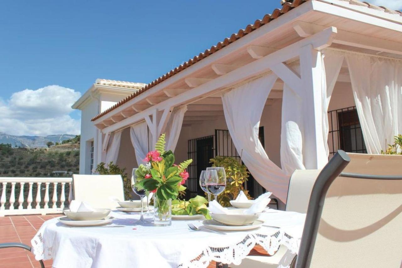 Fuentezuelas Pool Villa Sayalonga Ngoại thất bức ảnh